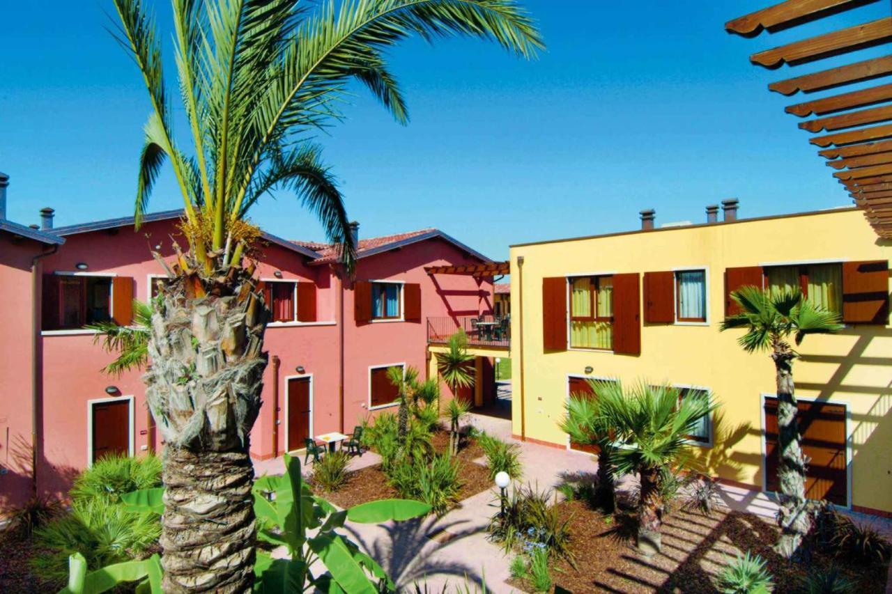 Apartment In Peschiera Del Garda 22085 Exteriör bild