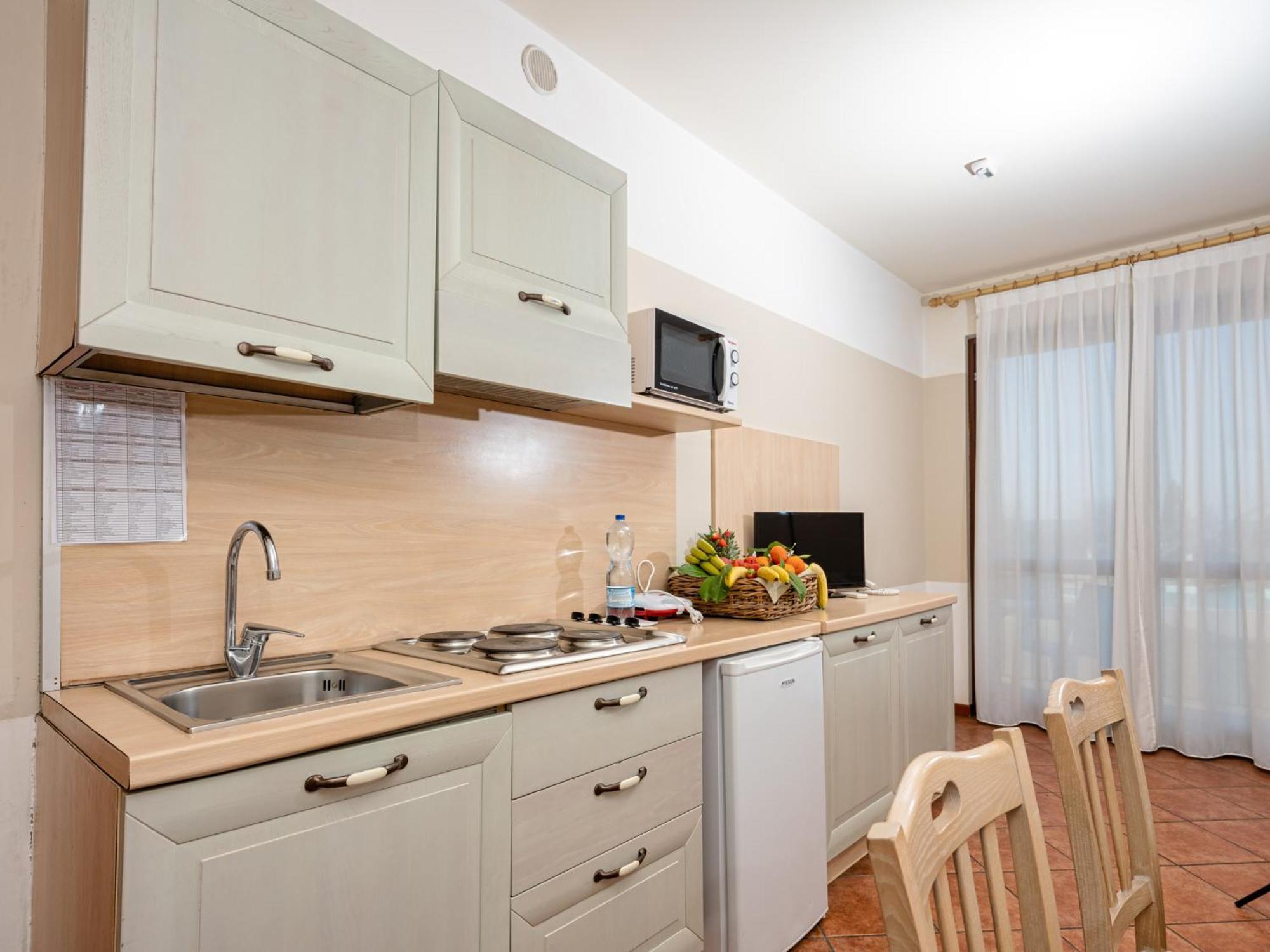 Apartment In Peschiera Del Garda 22085 Exteriör bild