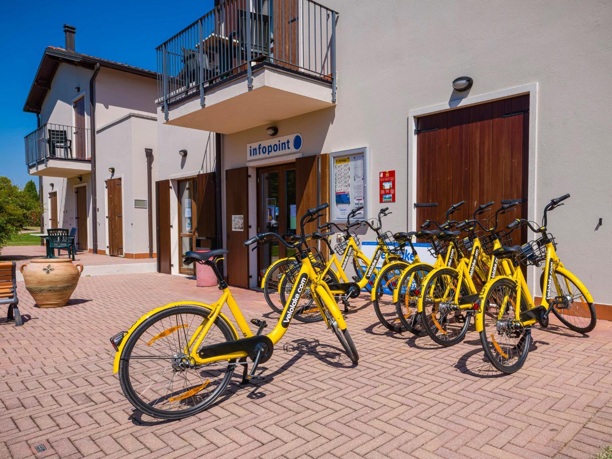 Apartment In Peschiera Del Garda 22085 Exteriör bild
